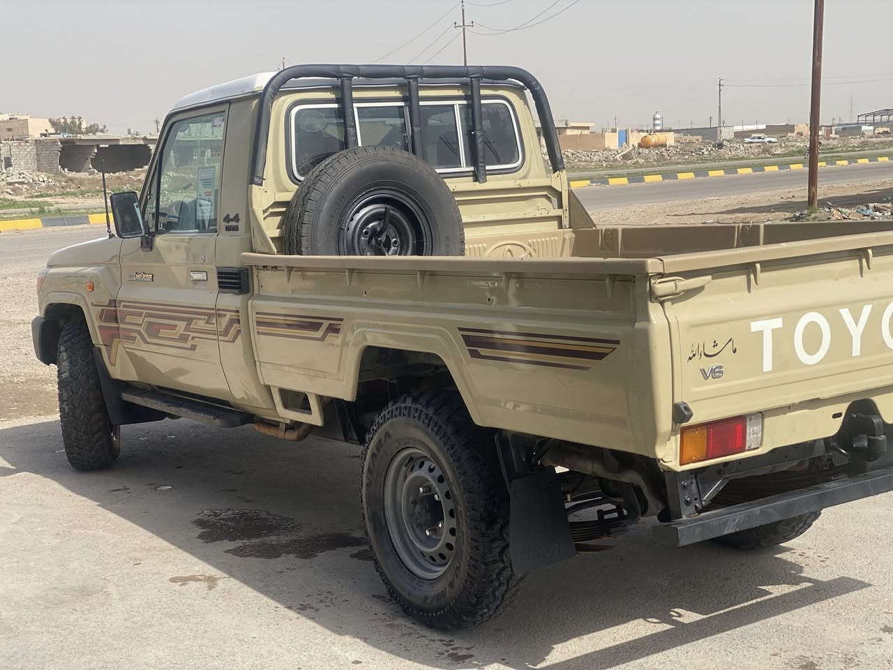 مرخصة الامين سياره للبيع لاندكروز حوثيه شاص سياره اصوليه رقم سليمانية موديل سياره (2012) رقم جديد دولي سنوية جديده سياره بلاديه من كلشي مكفوله مكينه وكير واكسل وحداديه وتبريد وصدر وشاصي وكشر كله مكفول وبشرط بس بيها قطعتين صبغ بدون كص ولالحيم سياره جديده كله على وضع ابلادي موجوده بغداد
وسعرها (190)ورقه 
رقم الهاتف ***********
