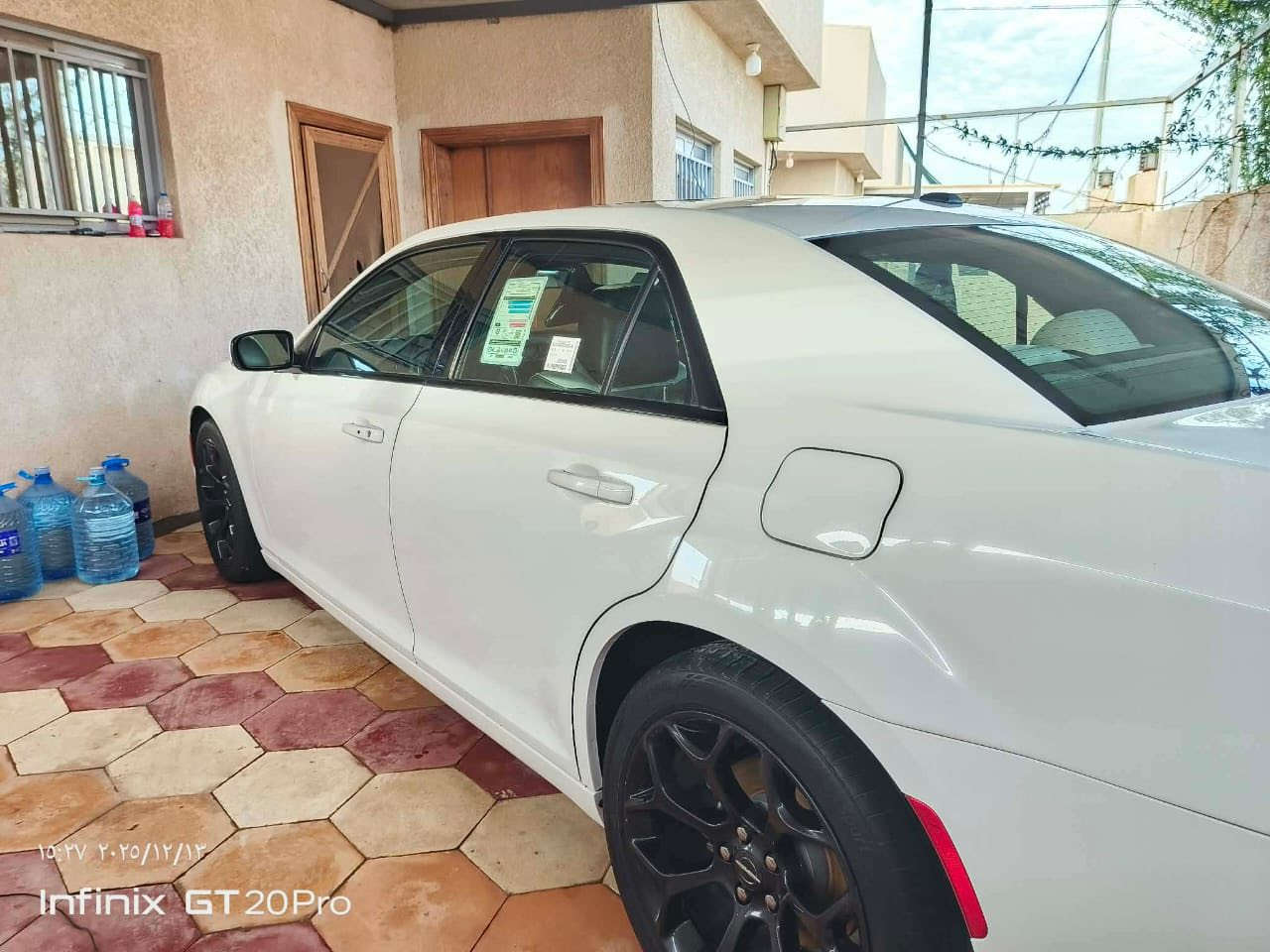 اوباما2021 S300 فول خليجي مواصفات وكالة هارلم
ماشيه 60الف كفاله عامه من كلشي

رقم بغداد 

المواصفات :.  

* پانوراما .  

* رادار مع مانع تصادم . 

* نقطة عمياء . 

* حساسات امامية . 

* مصابيح امامية زنون مع LED . 

* ويل قياس 20 أنج . 

* حساسات خلفية . 

* شاشه كبيرة مع نظام ملاحة نفكيشن GPS .

* سستم صوت الپاين مع سماعات بريميوم .

* ⁠دمام صوت 

* داخل جلد  .  

* مقاعد أمامية كهربائية عدد 2 . 

* ذاكرة لحفظ وضعيات الجلوس (ميموري) . 

* مقاعد أمامية تبريد وتدفئة . 

* مقاعد خلفية تدفئة . 

* تشغيل عن بعد . 

* ستيرن كهربائي . 

* تدفئة ستيرن . 

* محدد سرعة . 

* تلفون بلوتوث . 

* كاميرا خلفية .

* مرايا متحسسة للاضاءة العالية 

* كير شفتر بالستيرن

* دخول ذكي (بصمة) 

*رادارات حساسات 

السياره وكاله هارلم 
السعر 335
***********
