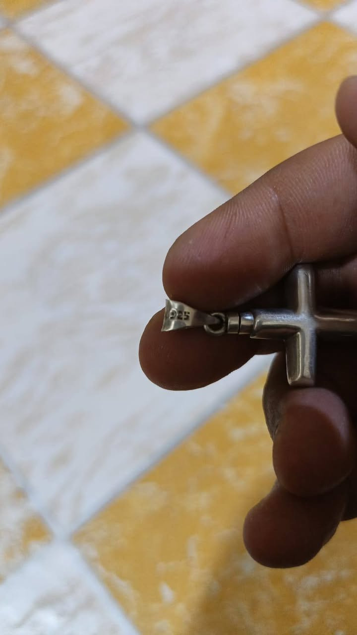 السلام عليكم اخوان صليب فضه 925 مختوم السعر على الخاص وزن الصليب 9 غرامات


**إذا كنت صاحب هذا الإعلان وتريد حذفه لأي سبب، رجاءا أرسل رسالة إلى الدعم الفني**
