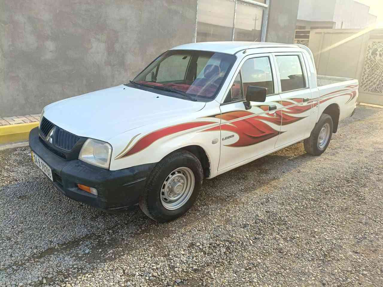 سلام عليكم مستبوشي 2006 رقم بصره انكليزي سنويه لل30 مكينه وكير جدد بخاخ حداديه 100 /100 سياره مكفوله من الضربه بيه مكانات صبغ سياره جاهز من كلشي
السعر 77 بيه مجال بسيط / مكاني البصرة 
اتصل ***********  بيع فقط
