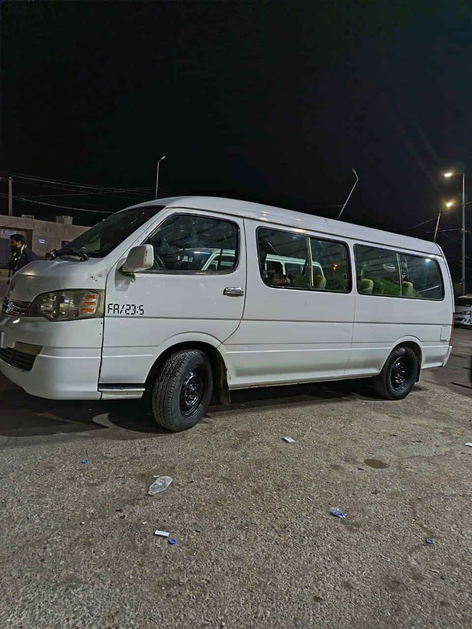 سلام عليكم اجنبي 14 اللبيع راقم واسط حره مصفره هيه وضريبه وغرامات محرك كير كسن مكفول كشر كفاله قطرت صبغ مابيها
فقط بيها طخه بل باب سلايت باردد
جاهزه سياره علا اخر حبايه
***********

***********
