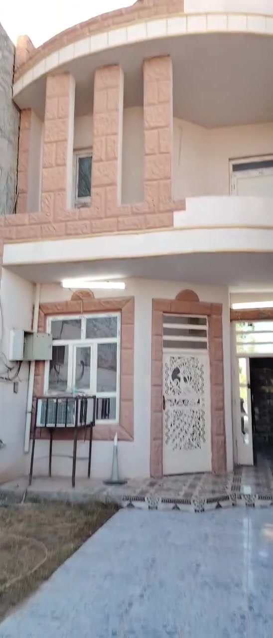 دار للبيع او الإيجار.
حي الديوم خلف الزوبعي بفرعين مقابل أسوأق التنين ١٤ الف ٤ غرف نوم طابقين ١٥٠ متر ٥ ب٣٠ شارع عريض أكثر من ١٥ مطبك شتايكر شغل جناي علئ حديقة وجاهزة الحديقه ومسيجة ومزروعه ب٨٥ وبيه مجال 
او إيجار ب٣٠٠ من الاخير ***********
