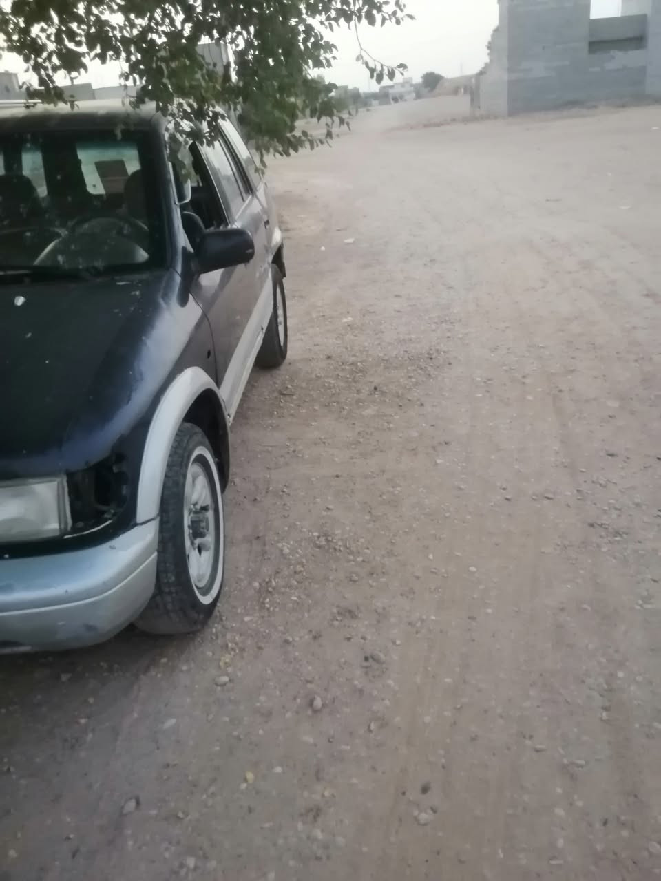 كيا سبورتج موديل 94محرك ونجي اربعه كير عادي السعر 22وبيها مجال العنوان ديالئ خانقين 
***********
