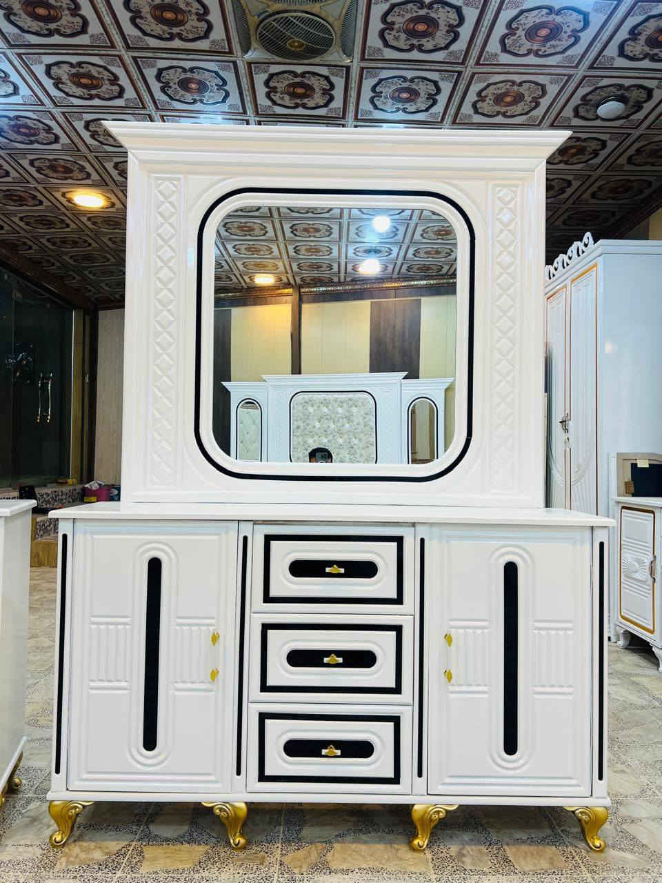 غرف النوم نجارة عراقية عالية الجودة تتكون من عشر قطع العنوان بابل الحمزة الغربي لتواصل على وات ساب ***********
