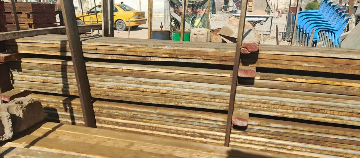 لوح للبيع طول 4 متر الكمية 6 مكعبات سعر المكعب 400 الف مع بلاويد روسي  اوموجود همين صيني مع جكات حاضن سعر المفرد 25 الف  
العنوان:  حلة  مركز المدينة
للاستفسار:   ***********
