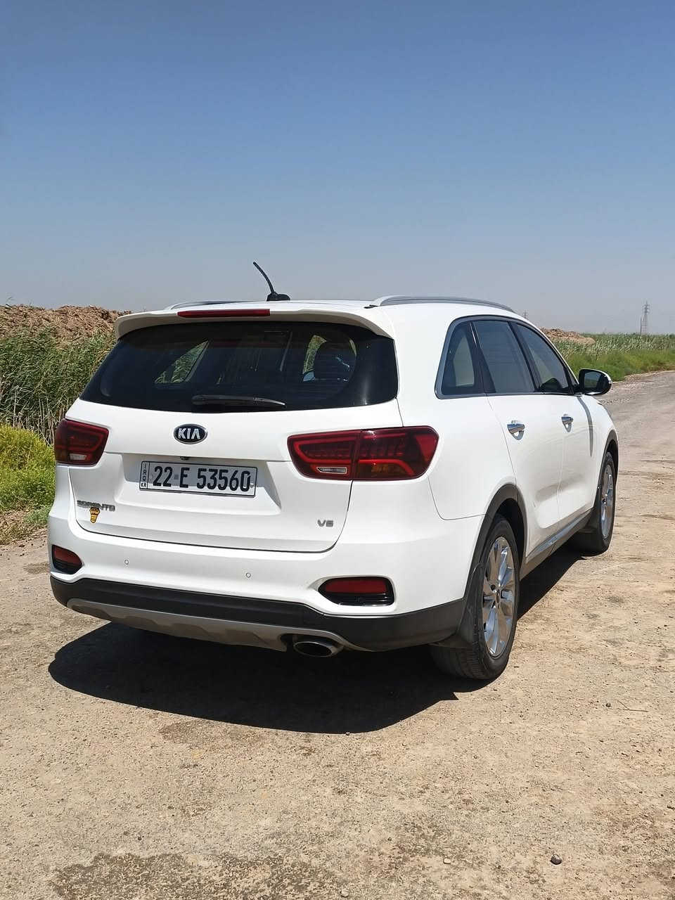 سورنتو 2019 خليجي
نضيفة جداً 
للبيع فقط بدون مراوس 
6 سلندر 3500
7 راكب 
3 قطع تبريد 
جنطة كهرباء 
شحن لاسلكي 
بانوراما 
السيارة شكل ال 20 
كشنات جلد وكهرباء وتدفئة وتبريد بالكشنات 
شاشة كار بلاي 
تبريد ثلج 
ترحيب مري 
مري شفط 
السيارة فول مواصفات 1/1 
ونضيفة جداً 
السيارة ماشية 147 الف 
نقصهة فقط تايرات 
تخم تاير يرادلهة فقط 
لايت زنون عالي ناصي البلادي
السيارة جاهزة وجديدة 
كتلوكات الشركة بعدهن بيهة 
مواصفات ال 19 الخليجي 
كير محرك كفالة 
السيارة بدون كامرة دوارة وبدون اوتو هولد.
رقم اربيل بسمي 
السيارة كفالة عامة ماعدا البارد والتكحيل بيهة بسيط موجودات بالسونار
السعر 233 و بيهة مجال بسيط للشراي 
تجي تشوف السيارة وتدلل 

واتساب فقط غير متواجد على الفيس 

***********
