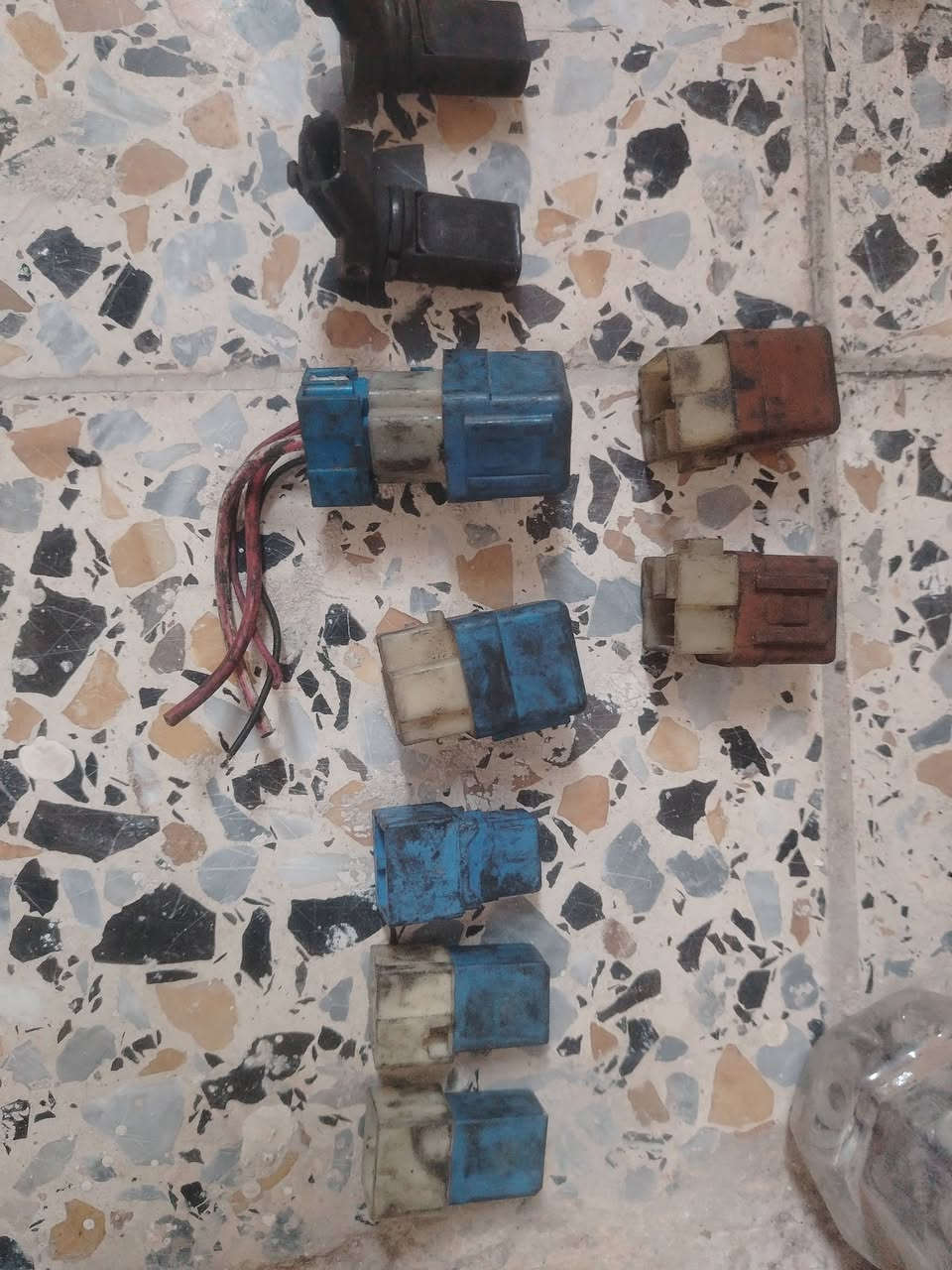 السلام عليكم غراض نيسان سني للبيع بغداد حي الجهاد *********** حساس كرنك تفصيخ اصلي عدد ٣
