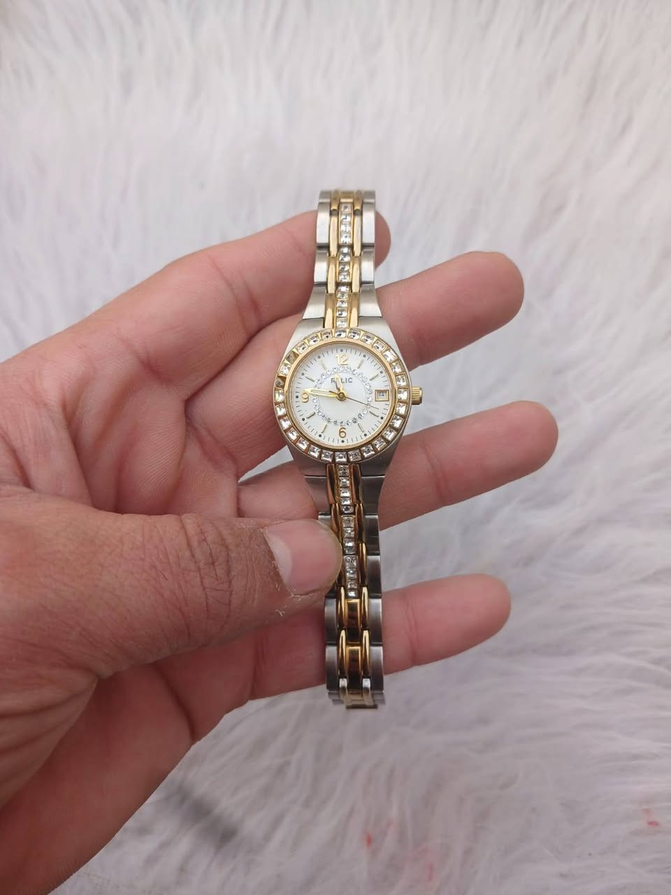 السلام عليكم ساعات باله نسائي ماركات اصلي شرط فحص الحجز والاستفسار عل خاص ويوجد توصيل كل العراق


**إذا كنت صاحب هذا الإعلان وتريد حذفه لأي سبب، رجاءا أرسل رسالة إلى الدعم الفني**