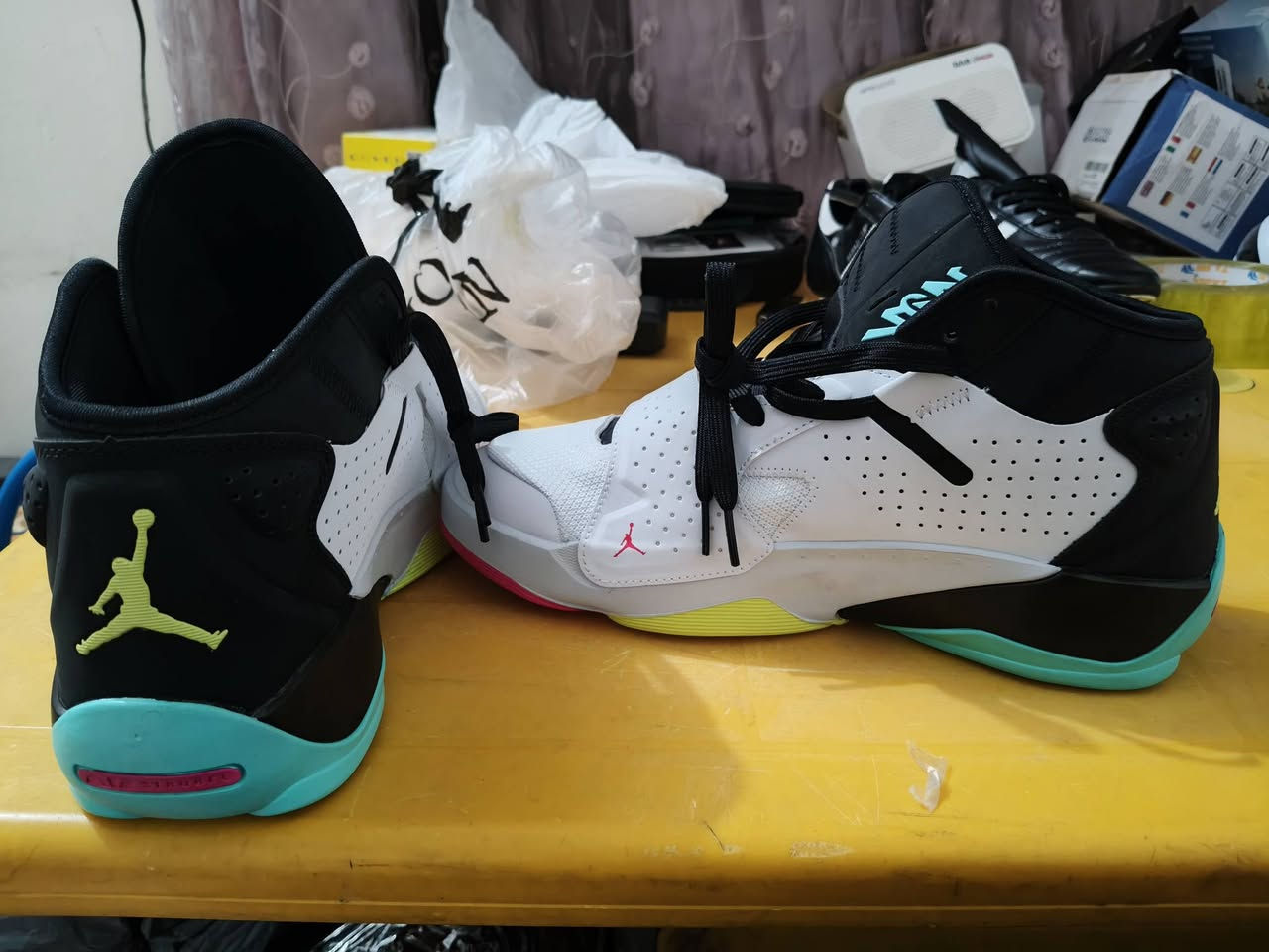 حذاء جوردن قياس 42 ب25مع التوصيل


**إذا كنت صاحب هذا الإعلان وتريد حذفه لأي سبب، رجاءا أرسل رسالة إلى الدعم الفني**