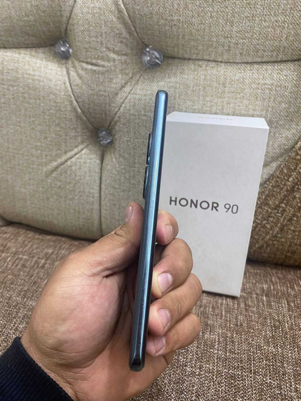 متاح هونر90ذاكره 512الرام 12جهاز بلادي نضافه فول مكفول من الفتح كامل ملحقات جهاز بلادي للبيع او للمراوس حسب القناعه سعر الجهاز 325بي مجال قليل الاستفسار خاص او اتصال عل رقم ***********مكاني بعقوبه بهرز
