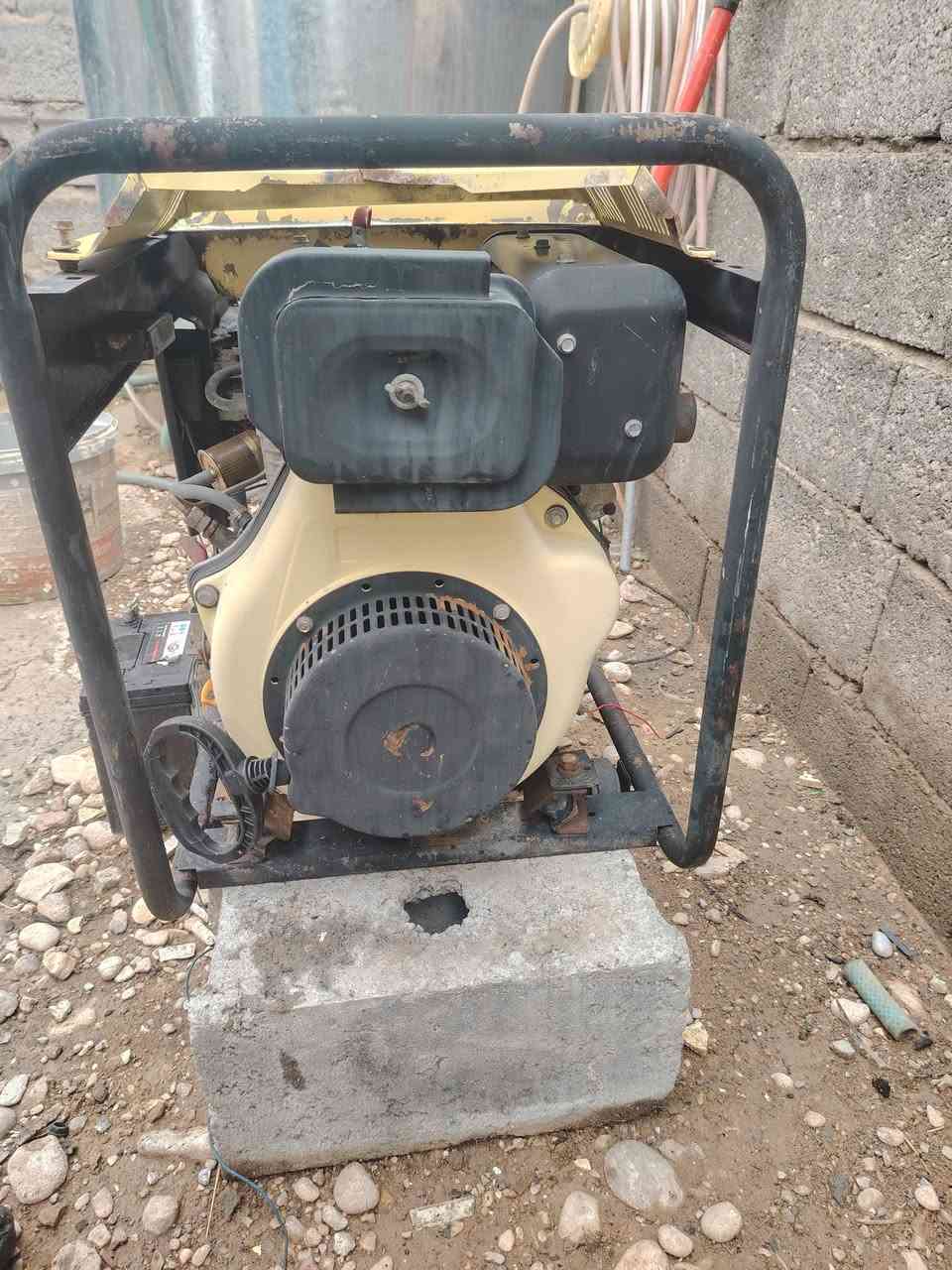 مولد گاز گامة ٥كيفي يعني ٢٥ امبيرلبيع نظيف شغال السعر ٤٥٠ وبي مجال بسيط
***********
