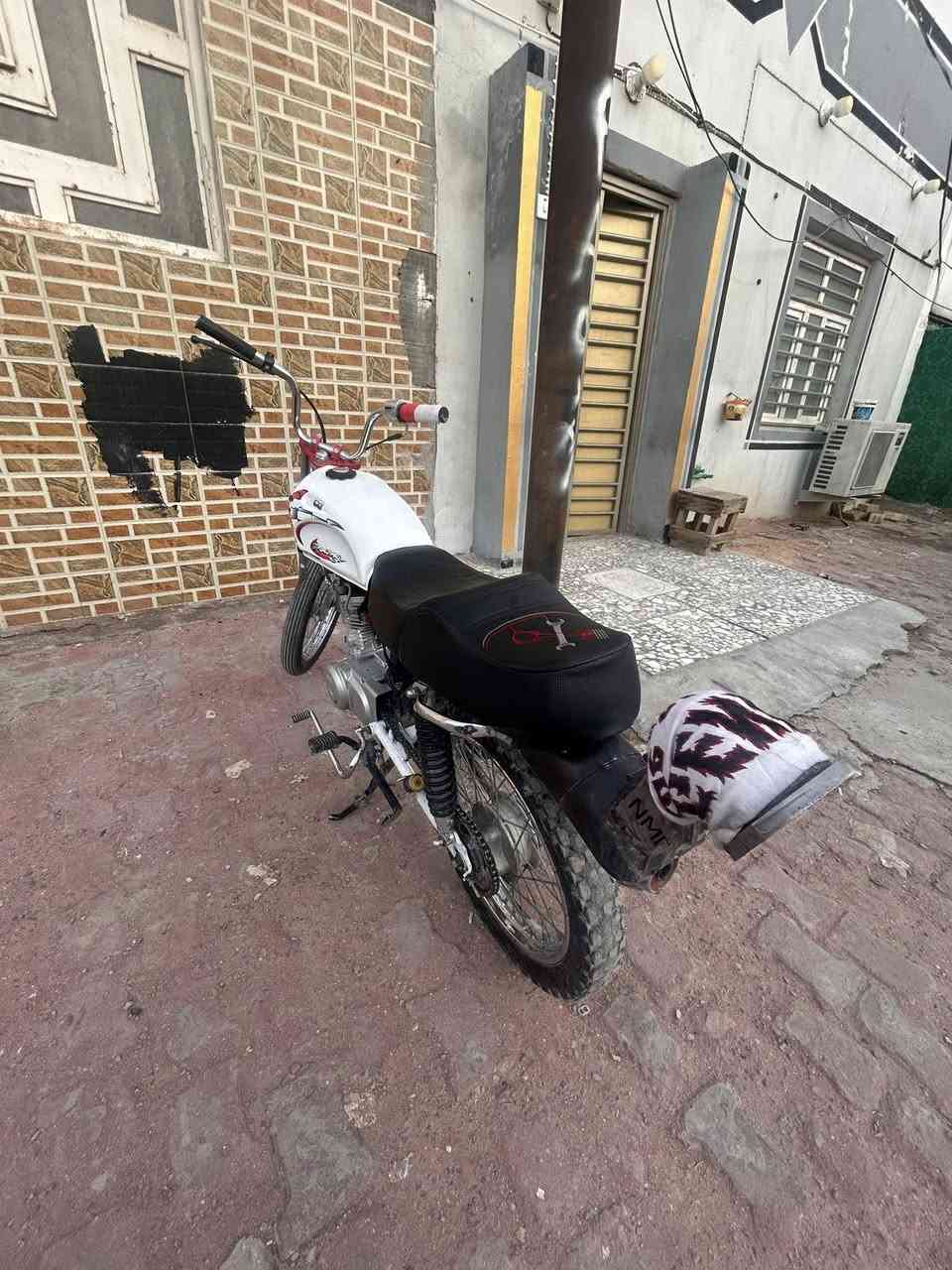 السلام عليكم
دراجه للبيع سعر 700الف قفلللللللل ربع مينزل
أربعه كير اصولي دراجه شاصي موديل 20وتعمير 25مكانيً نجف رقمي واتساب***********
