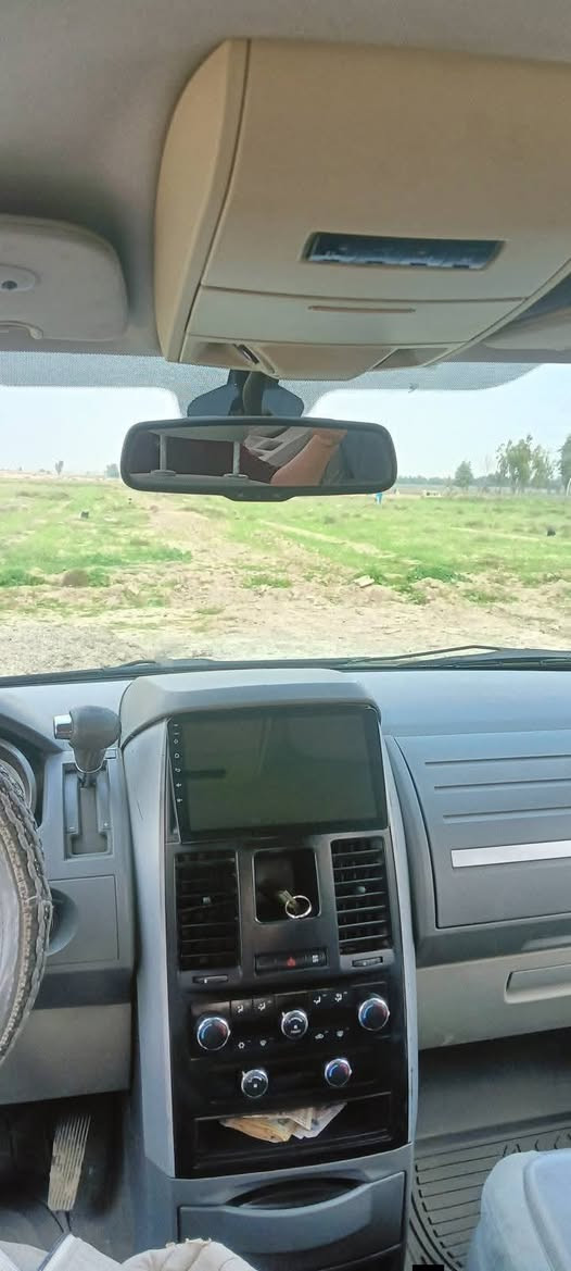 دوج كرفان موديل 2009رقم بغداد دولي بسمي للبيع والمراوس فول  مواصفات 7راكب 3قطع تبريد محرك 3800مكفول كير مكفول حدادية جديدة تخم تاير جديد تبريد تدفئة شغال بوب كهرباء وباب الصندوق كهرباء شاشة وكامرة كشن السائق كهربائي مكان السيارة ديالى السعر 110 للاستفسار الاتصال على الرقم ***********
