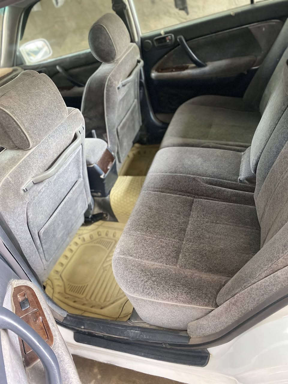 السلام عليكم سياره راس الثور تكم بسمنه السنويه 2030 مديل 2001السياره  بعد احله  من الصور سياره كامله مابيه نقص تبريد شغال والمكان البصره قضاء المدينه  الرقم ***********الستفسار مكلف بلنشر
