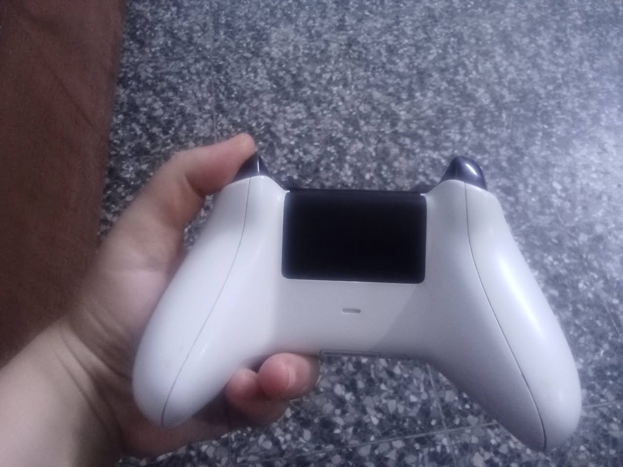 سلام عليكم يده XBOX ONE و هم ترهم للXBOX Series s\x جديده منا اخذتها منا عطل الXBOX و ما مستخدمها الله شاهد و طلعت نفسي منها من وره الXBOX اخذتها ب40 ابيعها ب30 قفل و ما عندي توصيل انته تجي تاخذها مكاني صلاح الدين


**إذا كنت صاحب هذا الإعلان وتريد حذفه لأي سبب، رجاءا أرسل رسالة إلى الدعم الفني**