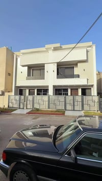 سعر العقار 305 مليون ( فقط ) 😍  📍موقع العقار بغداد منطقة حي الجهاد مرب...