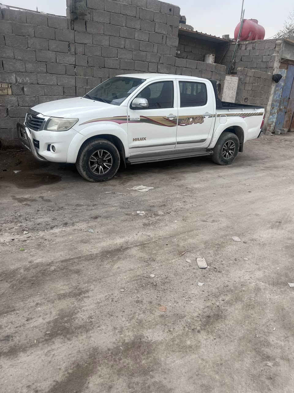 ‏سلام عليكم السيارة 2013 ديزل￼￼ مقفولة كفالة عامة رقم أربيل سنوية منتهية العنوان بصره موفقي السعر 150 رقم الهاتف***********
