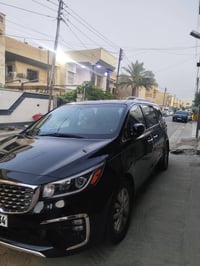 كيا سيدونا 2020 لون اسود وارد امريكي فول مواصفات فتحه سقف كشنات كهرباء...