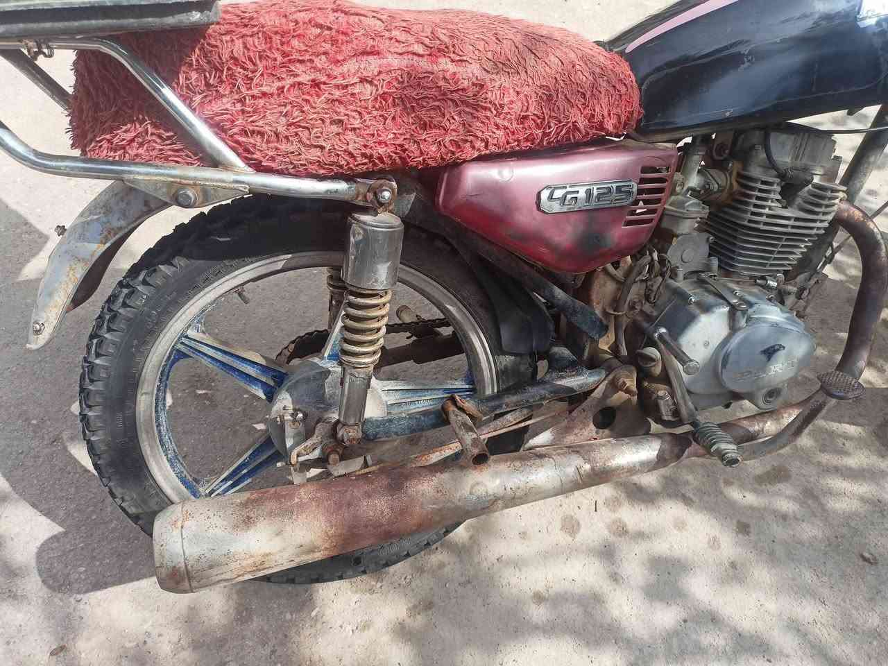 دراجه بارت لبيع ما عوزها اي شي لا تبخر ولا تنقص السعر قفل 🔒 225 الفهود تقاطع سيد يوشع الرقم *********** واتساب او تصال
