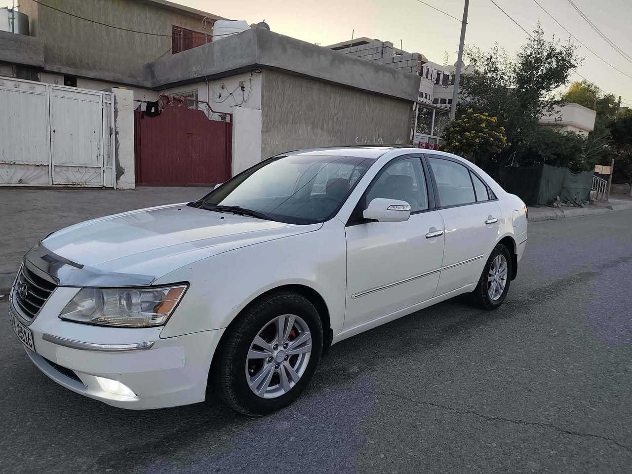 سلام عليكم للبيع سوناتا ورد خليجي  موديل 2011 رقم اربيل فول مواصفات واحد. عله واحد بشرط تحويل ووكاله سياره جاهزه من كل شي  بدون نواقص بيهه خمس قطع ونص بونيد وجاملغ تبديل  وباقي ثر شخوط تخم تاير جديد تبريد حار وبارد لايتات زيلون محرك 24000
عنوان كلار
  سعر109 وبيه مجال 
لتواصل ***********
