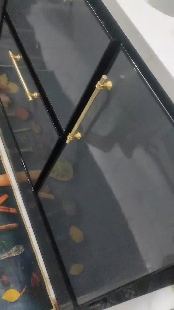 الكاونتر مليون و900  التانكي 50 الماطور 35  الكنتور 190 المراوح على 15 باسكل 40


**إذا كنت صاحب هذا الإعلان وتريد حذفه لأي سبب، رجاءا أرسل رسالة إلى الدعم الفني**