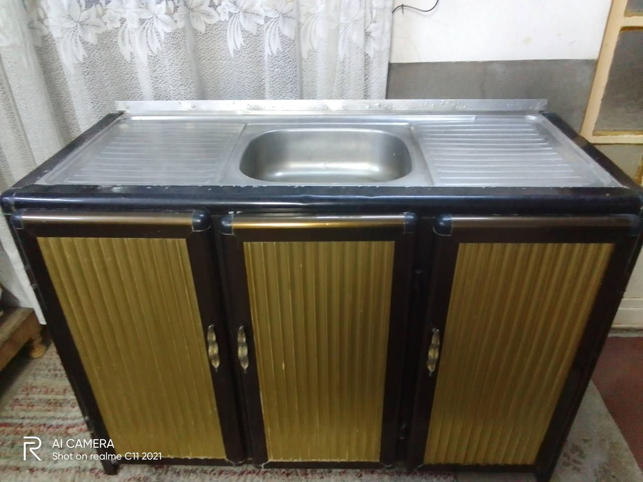 كاونتر ثلاث قطع نظيفه حيل السعر على الخاص او اتصال على رقم ***********
