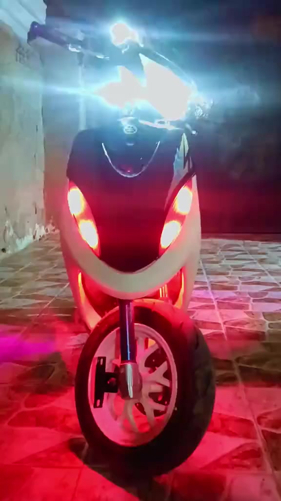 السلام عليكم
ماكس عدله دراجه شوفت عيونكم دراجه فول واحد عل واحد 
محرك كفاله نهضه شرط اذا مدك بطناش لاتاخذه ومعدل فول 
اناره كامله واضحه بصوره بليل ضوه ويمشي ماكو داعي اسولف نضيفه حيل واي نقص مابيه تجي شوفه مكاني ديوانيه شراي فقط راسلني مو شراي لاتراسلني  بوشه 55 شغل مضبوط مع كلجات رياضي اصلي مو تجاري اكرر مو تجاري رياضي بلاد سعره قفل 650 حته ضمان انطيك بيه دراجه


**إذا كنت صاحب هذا الإعلان وتريد حذفه لأي سبب، رجاءا أرسل رسالة إلى الدعم الفني**