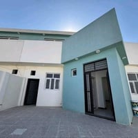 مجمع الكرار مرحلة ثالثة • ٢٠٠م • طابق ونص