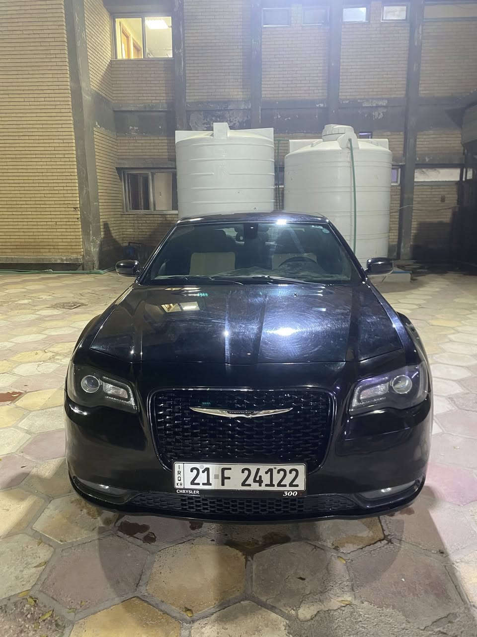 السلام عليكم 
اوباما 2016 
بدون حادث 
فقط بيها كلير وموضح بالصور 
سنويه ل 28 اتريد تحويل او وكاله 
السياره جاهزه من كلشي كير مكينه حداديه 
دوشمه جديده 
ما ناقضها شي 
سعرها 230 وبيها مجال 
مكاني بصره كرمه علي 
رقمي ***********
