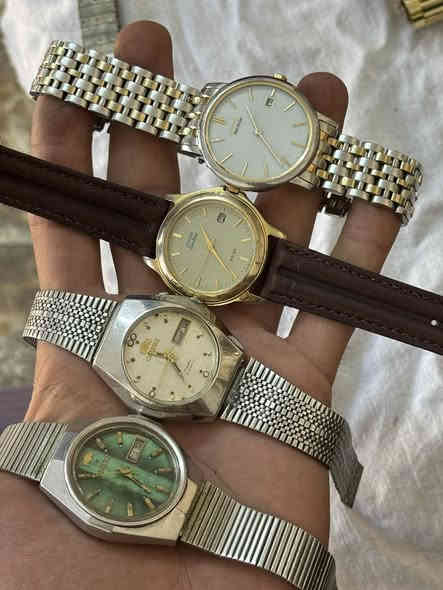 مجموعة ساعات أصليات بيع شلع
بطارية 
توماتيك 
نصب
إيكو ادريف
٢٤ ساعة قديم
١٩ ساعات حديث 
للتواصل /***********
يوجد توصيل لجميع المحافظات
