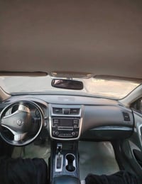 نیسان ئالتیما 2018 sl رەشی قەتران  فرۆشتنی خێرا 106  جەمپی پێشی هەیە د...