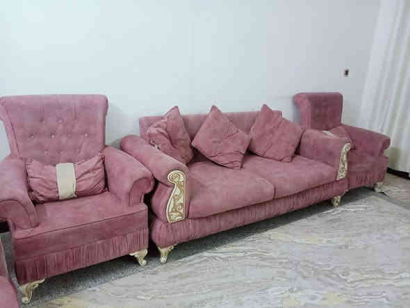 سلام عليكم تخم بعده جديد الله شاهد ماخذه با مليون و ٣٠٠ اريد ابيعه لئن حولت با سكن اصغر ميصير بل بيت قنفتين 3 نفر وقنفة ٢ نفر وقنفتين ١ نفر
السعر ٧٥٠ مع بردات نفس لون تخم هديه 
العنوان حي القاهره ‭٠٧٧١ ٢٣٠ ٣٨١٠‬
