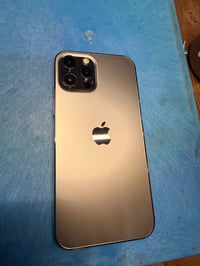 تلفون ايفون 12  برو ماكس للبيع نضيف مكفول من كلشي بطاريه ٧٣. ذاكره ٢٥٦...