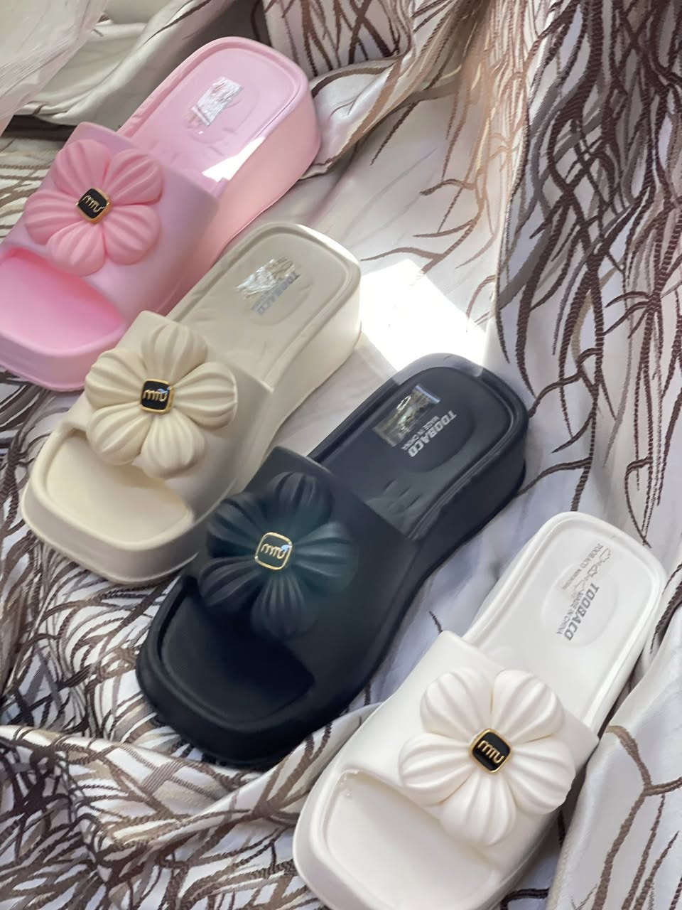 سلبرطبي ب٥ فقط قطعه قياس ٣٧/٤١


**إذا كنت صاحب هذا الإعلان وتريد حذفه لأي سبب، رجاءا أرسل رسالة إلى الدعم الفني**