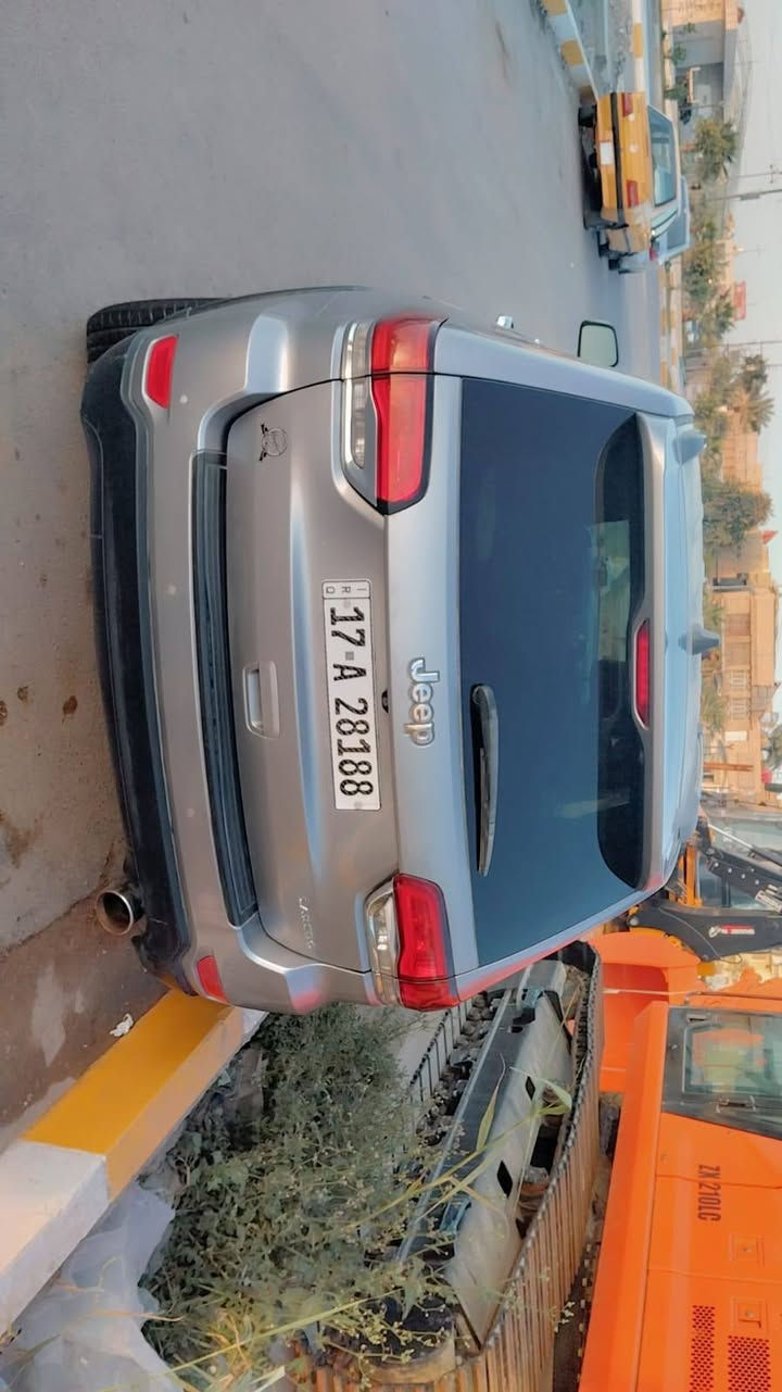 سلام عليكم جيب لاريدو اصل اصل لامعلايه ولامرمزه  بأسمي شخصيا تحويل ثاني يوم سنويه لل 2030
((للمراوس فقط))
ويل رياضي كزوز رياضي صوت حلو 
منظومه زنون اصلي كشنات جلد خزن ميموري 3 انضمت قياده سبورت ايكو عادي لايت لد بك لايت لد حساسات أمامية وخلفية كامره دواره 360 شاشه جبيره توقف ذاتي  عند الاقتراب فولل عدى الفتحه مكينه 6 سلندر بالكارتون شرط الفحص كير جديد ماشيه 100. سياره مامتعوبه ابد المكان ناصرية مركز ((للمراوس فقط )) ***********
