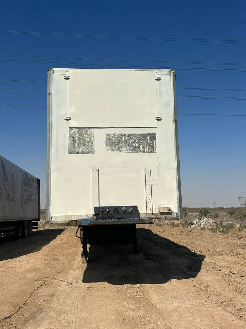 السلام عليكم للبيع براد كرونا
ارتفاع 280 سمك 6 مجموعه بيبي دسك بريك على الداخل
براد جديد لادفعه ولادوسه مكفول

السعر 60 ورقه وبي مجال
 الأستفسار اتصال ***********
