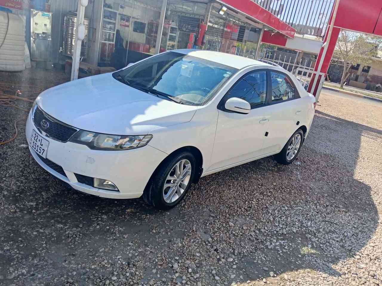 السلام عليكم سيراتو للبيع موديل 11سياره جديد مكينه وكير وتبريد كفاله كشر كفاله غير شويه بداير شبر السعر 115وبيهه مجال العنوان كربلاء الحسينيه رقم الهاتف ***********
