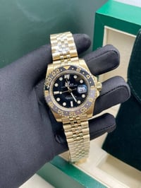 ساعات • قفل