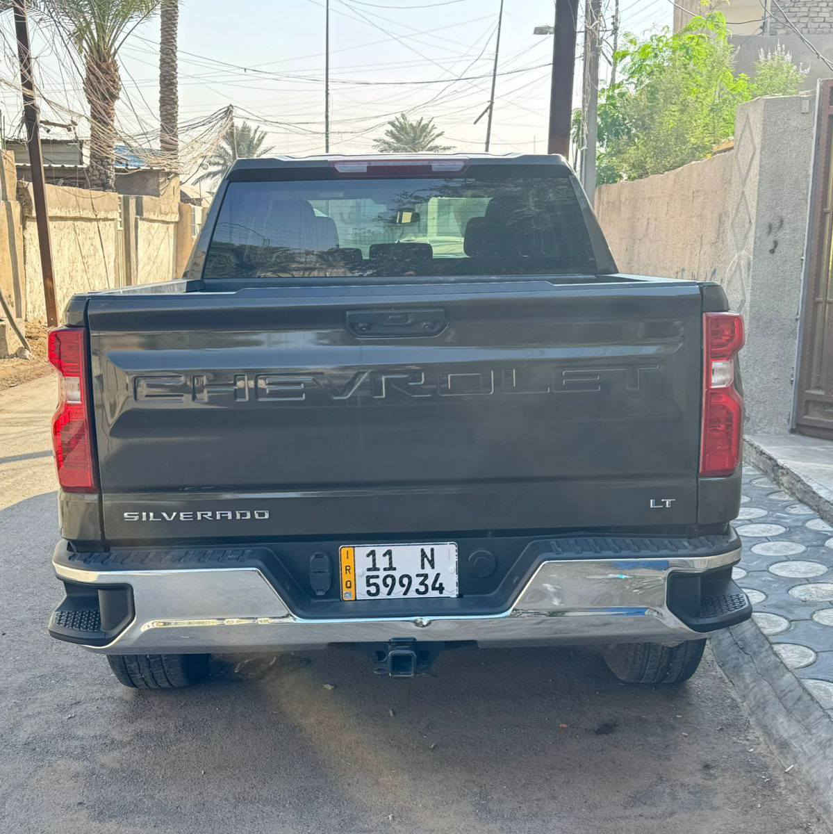 سلفرداو 2023 رقم بغداد / 
السياره لون زيتوني عسكري/ 
السياره ضرره تلث قطع /السياره بدون ايرباكات وبچم كبس/ السياره ماشيه 12000 / السياره مواصفاته/ تحديد مسار / نقطه عمياء / مثبت سرعه / كشنات وستيرن تدفى تبريد / سياره فور ويل / شاشه جبيره / الكشنات مخمل/ رادار + هواي مواصفات غير مذكوره للاستفسار 
رقم *********** ***********
