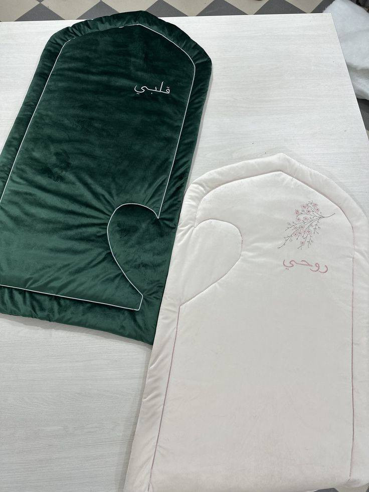 وصلت ✨🌙البكجات
رمضان قرب… وعيد الأم بعده ✨
إذا ناوية تهدين شي يبقى ذكرى سنين قدام 💗
هذا أحلى اختيار 👇
🌸 البكج الاقتصادي
▫️ إيزار قطعة وحدة + سجادة حفر اسم
💰 28 ألف
▫️ إيزار قطعتين + سجادة حفر اسم
💰 30 ألف
✨ البكج الفخم (الأكثر طلبًا)
▫️ إيزار (قطعة أو قطعتين) + سجادة حفر اسم
مع تطعيم كرستال أو رسمة مميزة
💰 35 ألف فقط
👑 فخم… ناعم… ويطلع بصورة تهدية راقية جدًا.
🧕 مفرد
▫️ إيزار قطعة وحدة – 18 ألف
▫️ إيزار قطعتين – 20 ألف
▫️ سجادة مفردة – 15 ألف
▫️ سجادة مع كرستال – 18 ألف
💞 سجادة التوأم (زوج & زوجة)
حفر أسماء + رسمة قلب 🤍
💰 48 ألف فقط
تهدية مثالية للعرسان أو هدية بين الزوجين 💕
🎁 وكل طلب تستلمين وياه هدية باختيارج:
✨ عطر صلاة خاص
أو
✨ مسبحة إلكترونية
🚚 وإذا طلبتي أكثر من طقمين… التوصيل مجاني 💗
⚠️ ملاحظة مهمة:
الحجز مفتوح بعدد محدود يوميًا حتى أحافظ على جودة الشغل ✂️✨
لا تأجلين الطلب… لأن كل ما نقرب من رمضان الزخم يزيد.
📩 للحجز راسليني خاص الآن واكتبي اسمج المراد حفره 🌸


**إذا كنت صاحب هذا الإعلان وتريد حذفه لأي سبب، رجاءا أرسل رسالة إلى الدعم الفني**