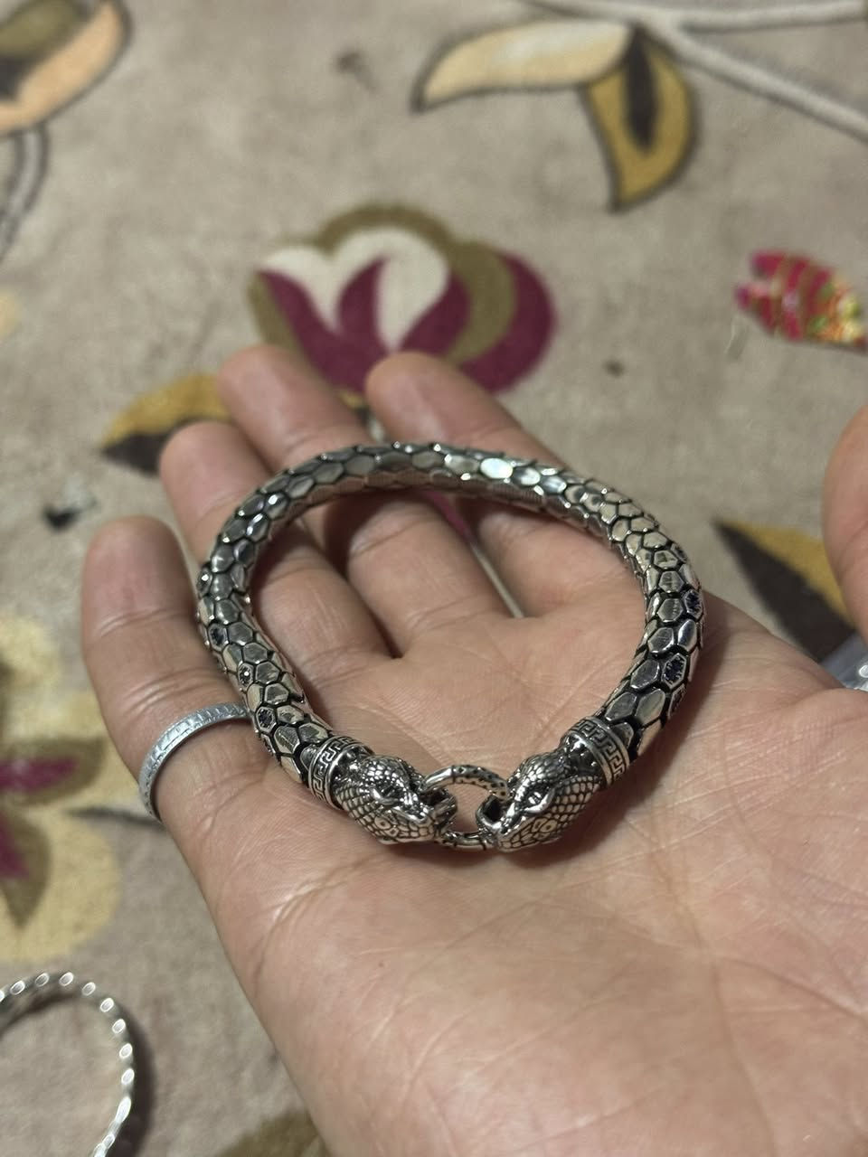 سلام عليكم عيوني سوارات وكلايد إسترليني بيع جمله مفرد مراسله صفحه أو نتصال رقم الهاتف ***********
