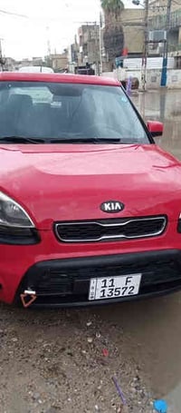 كيا صول موديل 2013 السياره نظيفه جدا تخم تاير جديد صدر امامي خلفي جديد...