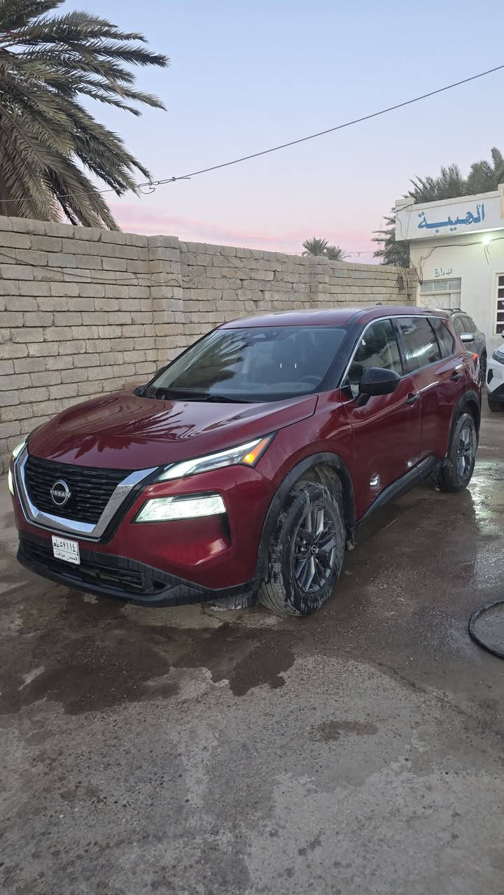 بسم الله الرحمن الرحيم 
للبيع....
نيسان روج 2023
تشغيل بصمه 
مواصفات S
مكان السياره
الشرقاط اجميلة 
للاستفسار 
***********
جيك السياره وخابرني
