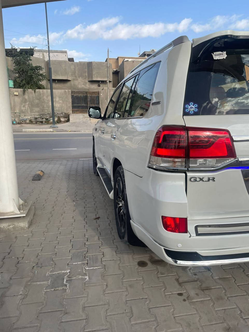 سلام عليكم لاند كروز 2009 محدث داخل وخارج 2021
تحديث اصلي السياره نظيفه وحلوه مكينه كير كفاله مكينه 6 سلندر 4000  الحداديه نص عمر السياره بيها ضربه بالجاملغ الخلفي الايسر ومصبوغه عام للجماليه رقم بصره  تحويل مكانها البصره *********** السعر 270
