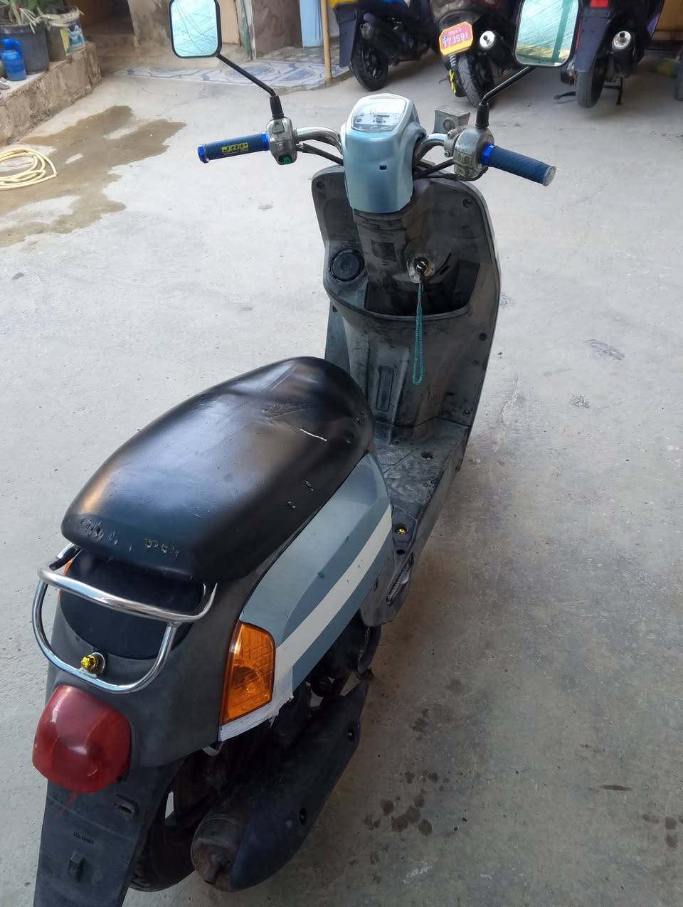 بوليسي للبيع اومراوس دراجه كلهه شغاله 49بلاديه مختمه سعر 500بعقوبه مجسرالمفرك ***********
