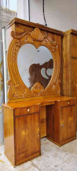 السلام عليكم غرفه كامله ام خمسه بيبان طابقين صاج 5 ملم مستعمله نظيفه كلش نظافه 100% غرفه جاهزه وكامله اي نقص ما بيها مكاني نجف ناحيه النور السعر 625  شامل الشد والتوصيل مجاني داخل النجف بها مجال للشراي ***********)))))))))***********
