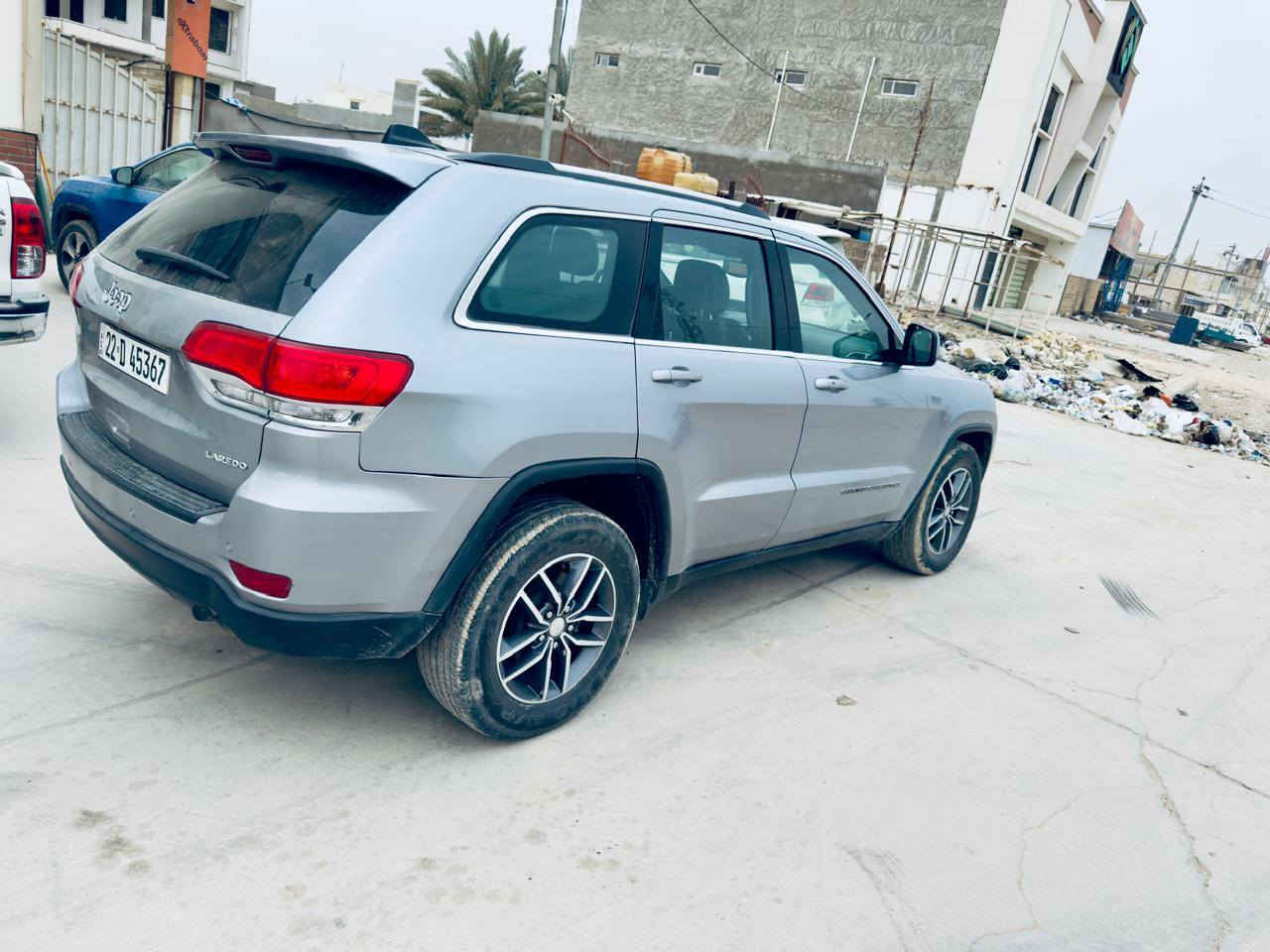 السلام عليكم جيب ورده امريكي 2018. السياره كلش حلوه وجديده حداديه جديده وتاير جديد لايت زنون رقم اربيل سته سلندر  السياره فيها بس قطعتين.          ماشي 50 سياره زيرو         السعر 220    العنوان بابل.      هذ *********** وبي واتساب
