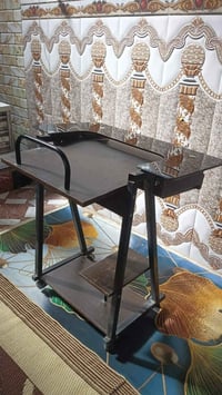 ميز حاسبه • مكتب • أثاث مكتبي