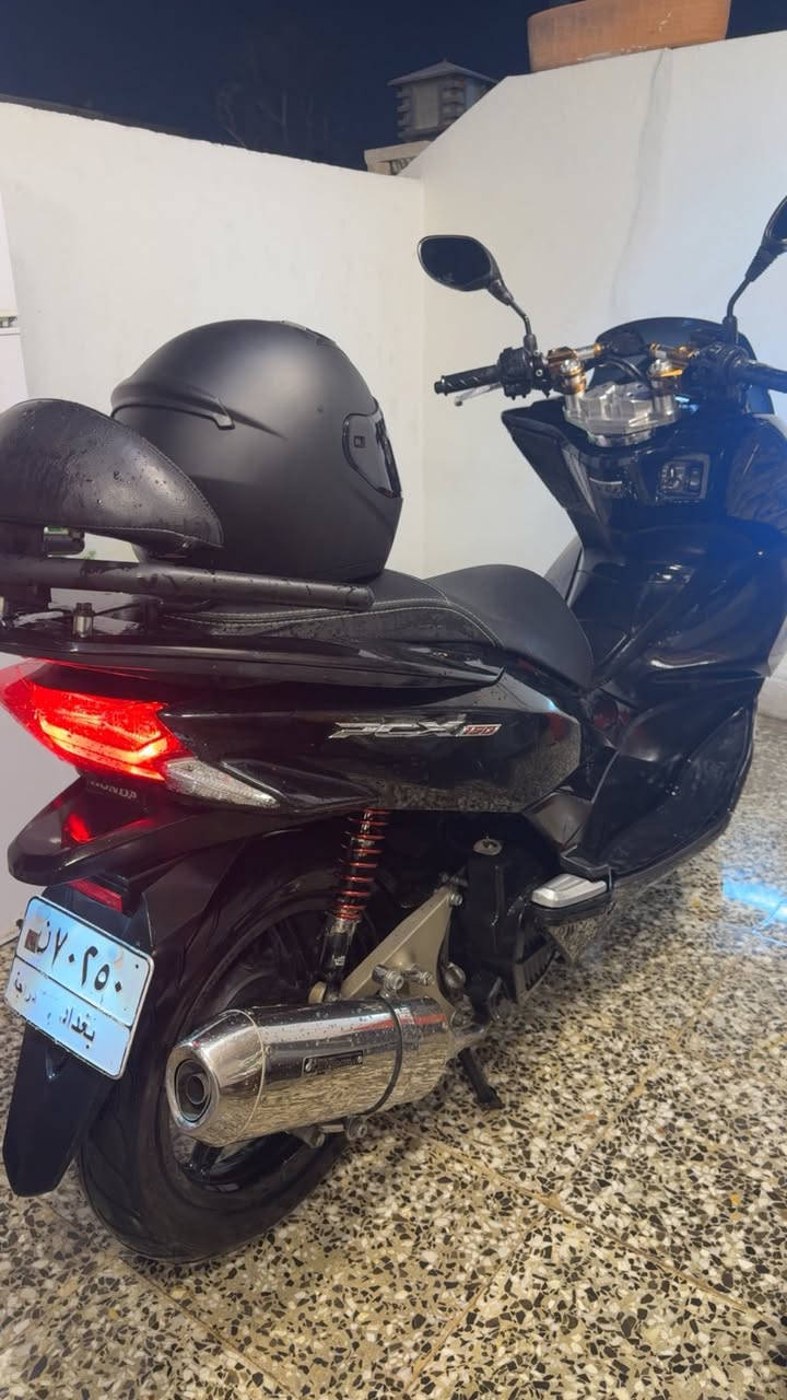 سلام عليكم pcx 150cc دراجه جيل ثاني من انظف دراجات الجيل الثاني مكفوله من كلشي وتزويد البيهه من اليابان ماشيه 18 الف رقم بغداد وحته هزه صاعده تحويل ثاني يوم ابيعلك من البيت مكانهه بغداد زيونه 
السعر 33 
***********
