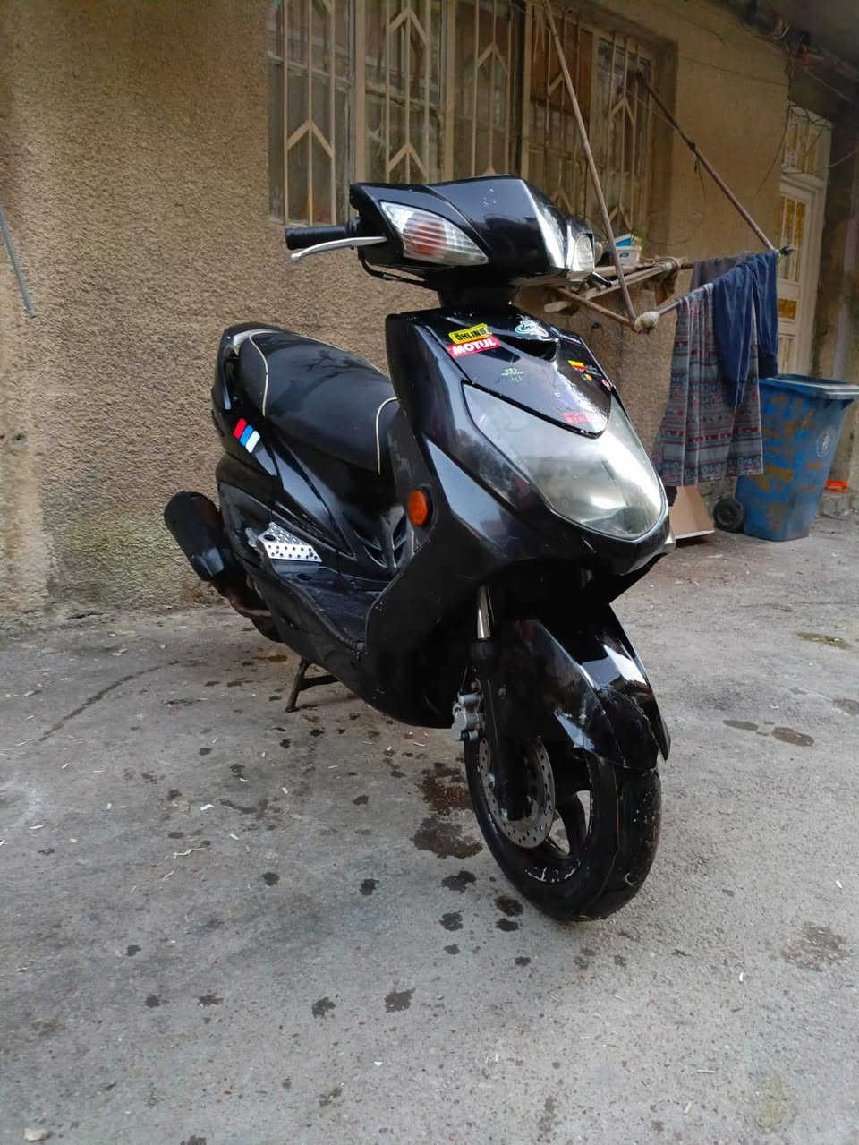 سلام عليكم دراجه سكنس فحل نوزل خطين ام طلاعات دراجه كفاله عامه مكينه بلاد كهربائيات  كلها شغاله اوراق كامله السعر 550 وبيه مجال المكان بغداد الكرخ قرب جامع شيخ معروف لستفسار ***********
